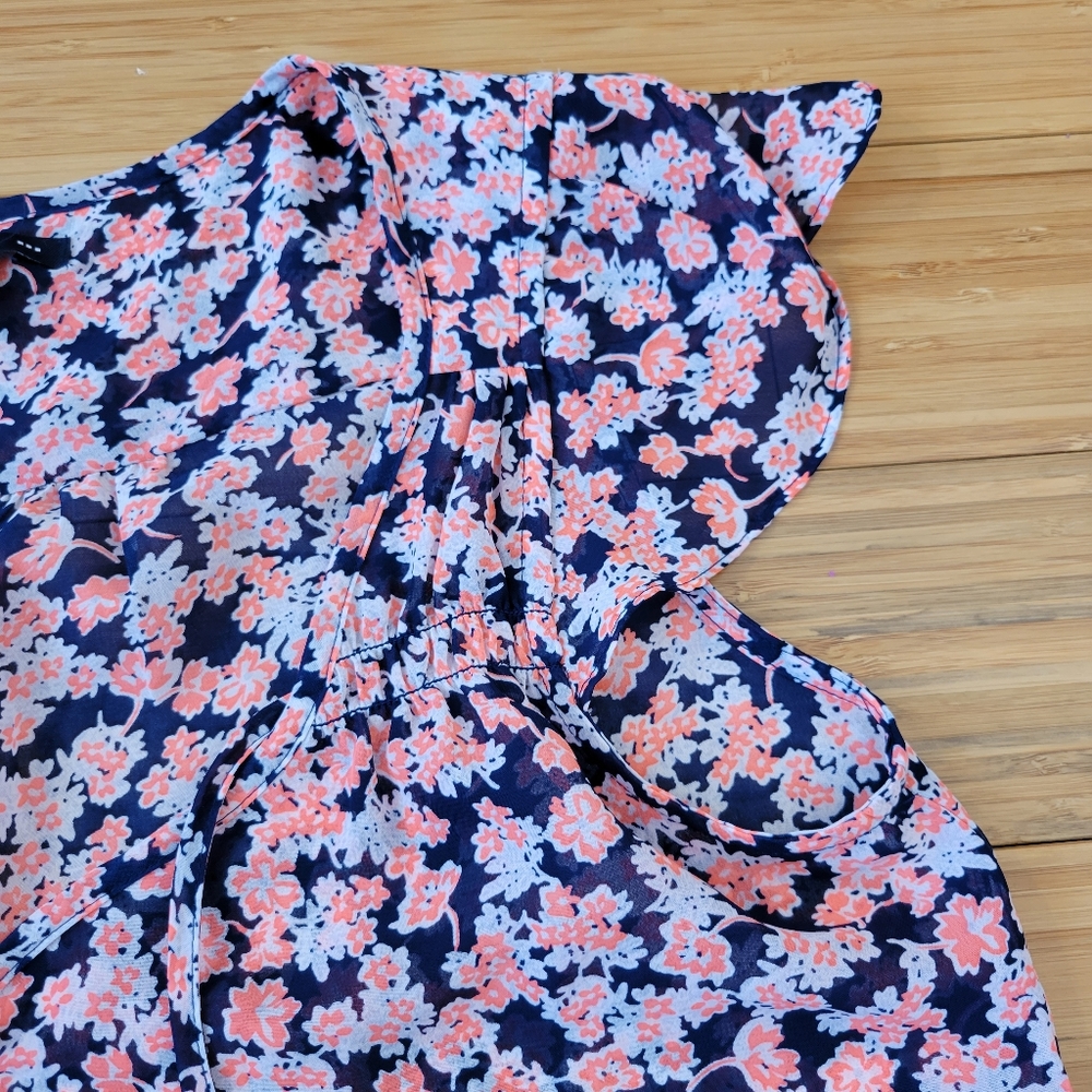 Gap sheer floral blouse women's small - Picture 2 of 6